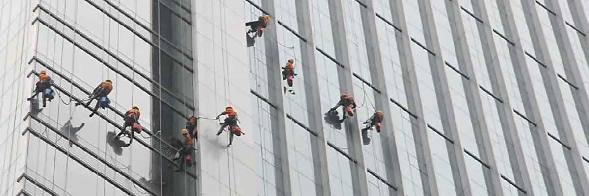 Washing a skyscraper